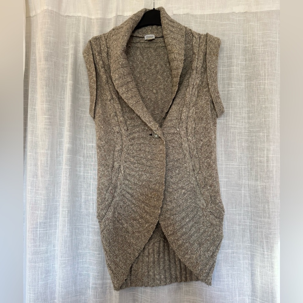 Charming Charlie Sweater Vest Size M